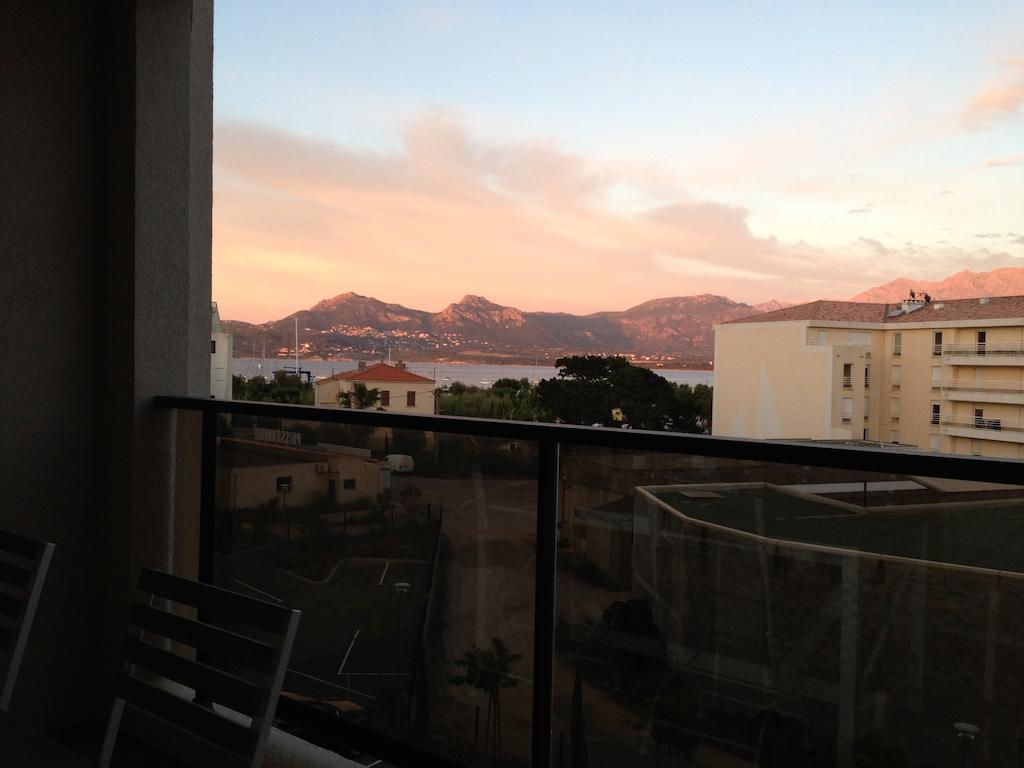 Residence Nayah-Maria Calvi  Exterior photo